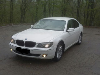 BMW 7 Series фото 0