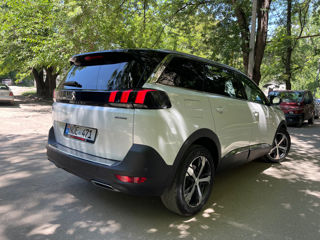 Peugeot 5008 foto 2