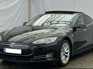 Tesla Model S foto 3