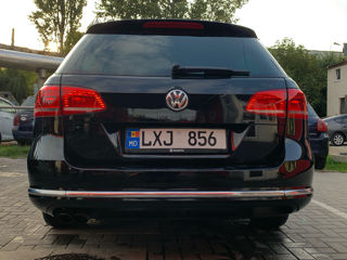 Volkswagen Passat foto 3