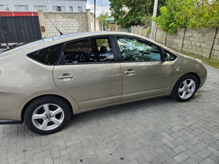 Toyota Prius foto 4