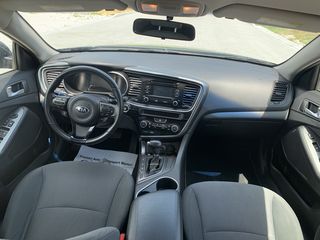 KIA Optima foto 9