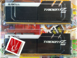 G. Skill Trident Z RGB 16GB (2 x 8GB) PC4-28800 (DDR4-4800) 1.5v Open Box foto 3