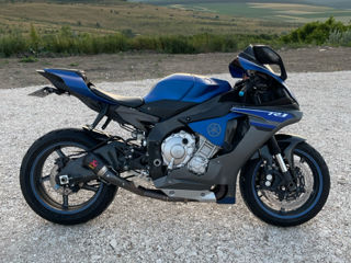 Yamaha YZF R1 CrossPlane foto 5