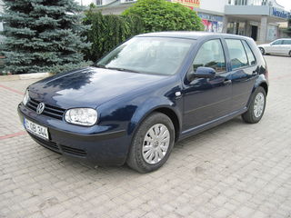 Volkswagen Golf foto 1