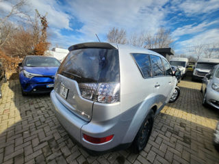 Mitsubishi Outlander foto 4