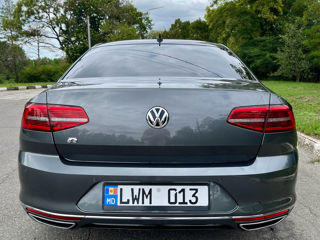 Volkswagen Passat foto 2