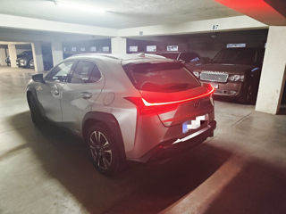 Lexus UX foto 3