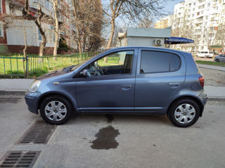 Toyota Yaris foto 3