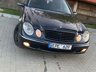 Mercedes E-Class foto 4