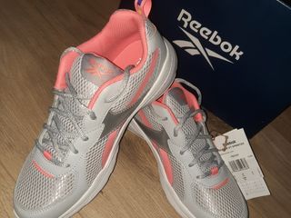 Reebok . Новые. Размер 37-38 foto 4