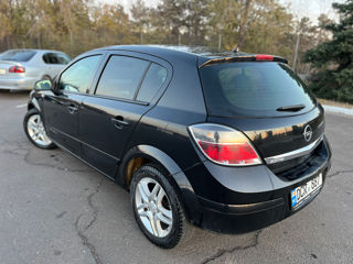 Opel Astra foto 2