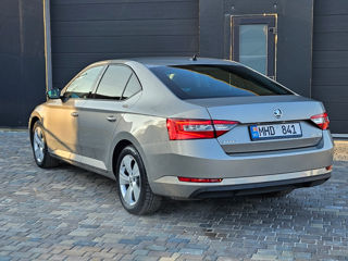 Skoda Superb foto 5