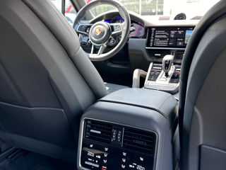 Porsche Cayenne foto 11