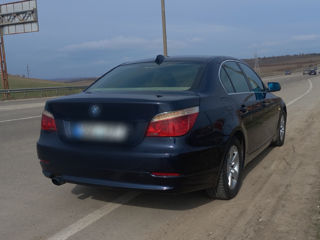 BMW 5 Series foto 2