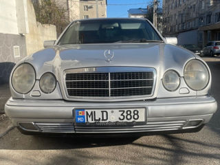 Mercedes E-Class foto 4