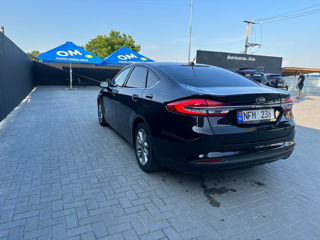 Ford Fusion foto 5