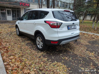 Ford Kuga foto 3