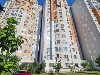 Apartament cu 2 camere, 93 m², Centru, Chișinău foto 13