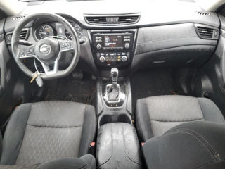 Nissan Rogue foto 8