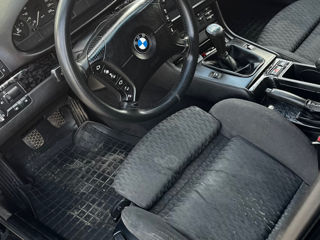 BMW 3 Series foto 5