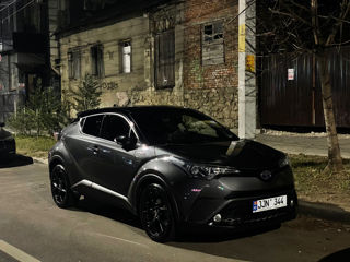 Toyota C-HR foto 8