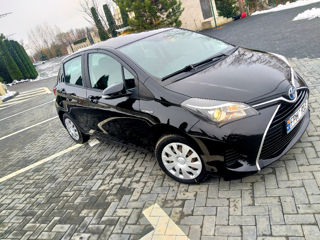 Toyota Yaris foto 1