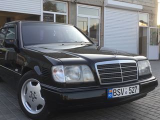 Mercedes Series (W124) foto 2