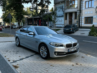 BMW 5 Series foto 1