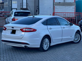 Ford Fusion foto 3