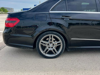 Mercedes E-Class фото 3