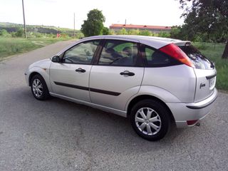 Ford Focus foto 8