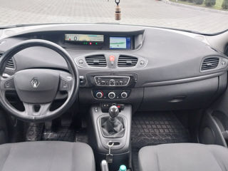 Renault Grand Scenic foto 10