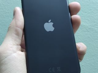 Apple iPhone SE (2 Gen) 64 GB Black foto 2