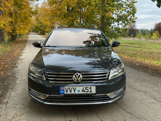 Volkswagen Passat foto 1