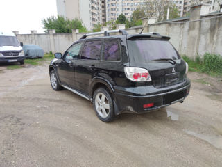 Mitsubishi Outlander foto 4