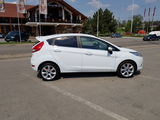 Ford Fiesta foto 3