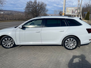 Skoda Superb foto 3