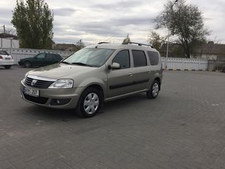 Dacia Logan foto 1