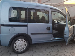 Opel Combo foto 2