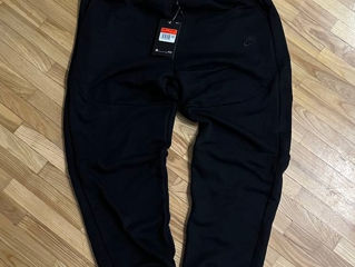 nike tech fleece pants black