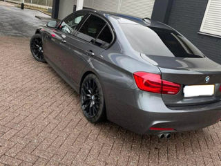 BMW 3 Series foto 7