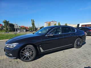 BMW 7 Series foto 2