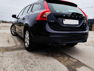 Volvo V60 foto 6