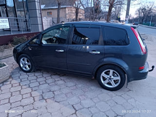 Ford C-Max foto 1