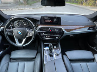 BMW 5 Series foto 6