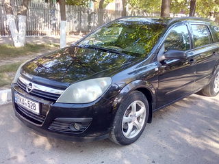 Opel Astra foto 1