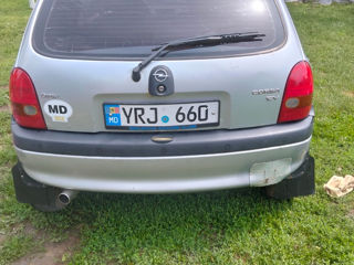 Opel Corsa foto 2