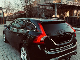 Volvo V60 foto 4