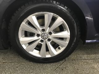 Disc Volkswagen Golf 7 la rezerva r16 foto 1